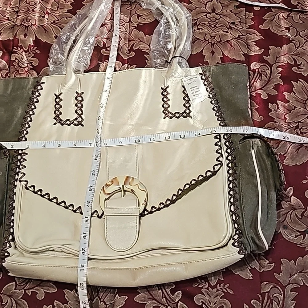 Sondra Roberts Cream/Olive Vegan Leather and Canvas Stitch Bag NWT - Picture 13 of 13